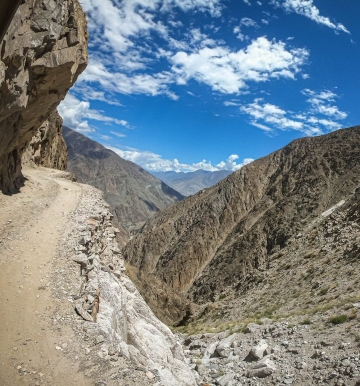 Najniebezpieczniejsza droga na świecie? - droga do Fairy Meadows w Pakistanie