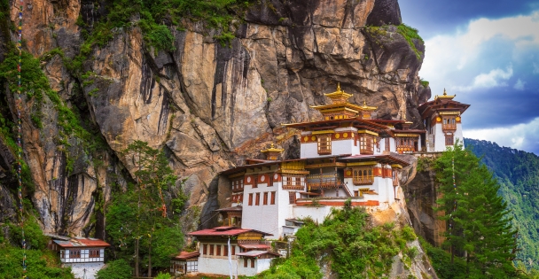 SZLAK KONTRASTÓW: INDIE - BHUTAN - SINGAPUR