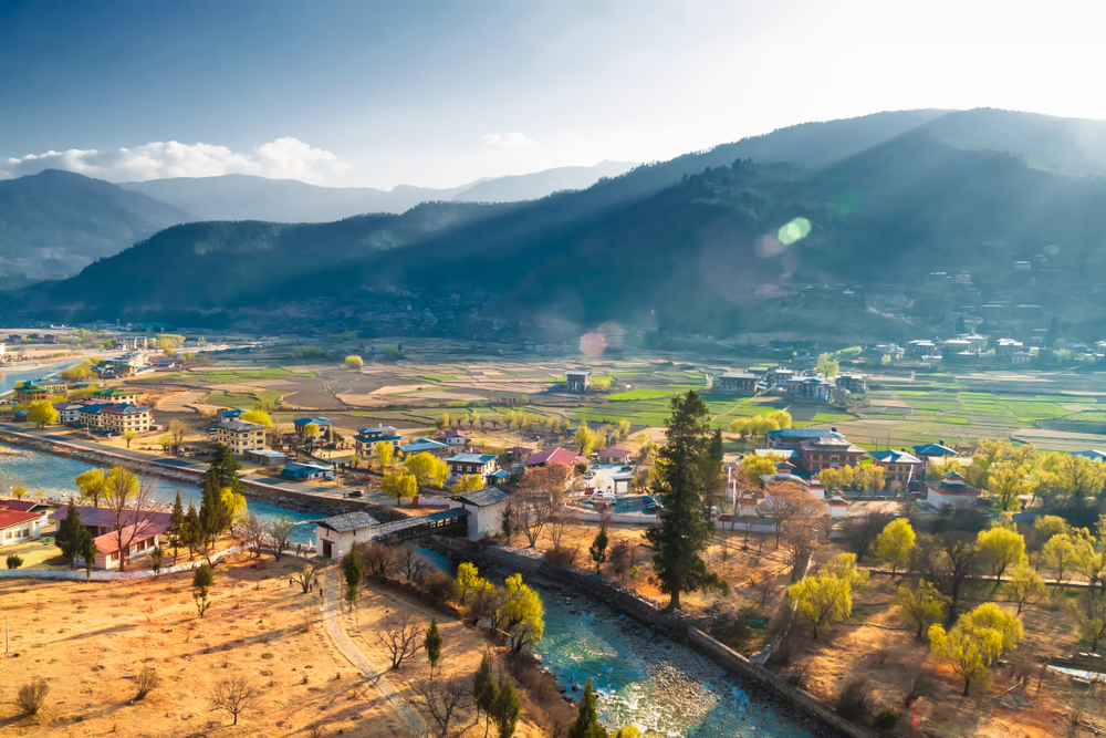 BHUTAN I DELHI. KLASZTORY HIMALAJÓW I STOLICA INDII
